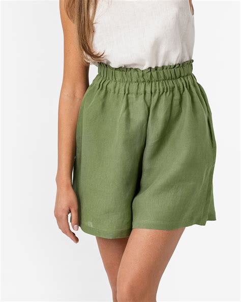 High Waisted Linen Shorts CUENCA in Forest Green | MagicLinen