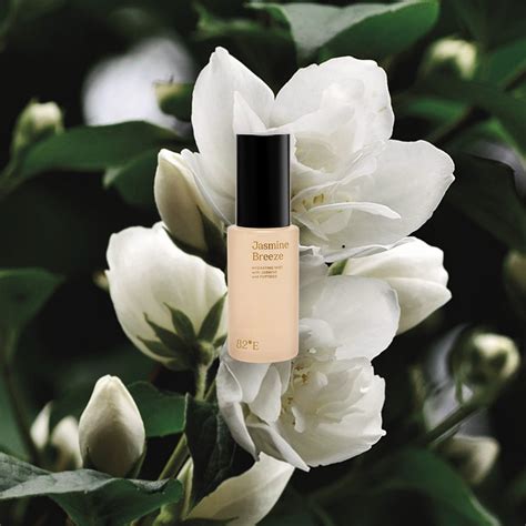 Face Mist - Buy Hydrating Facial Mist Spray Online | 82°E by Deepika