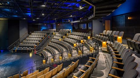 Steppenwolf Theater - Performance Space in Chicago, IL | The Vendry
