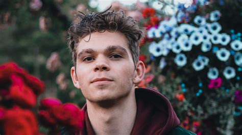 Netflix's "The Half of It" Star Daniel Diemer Talks Paul Munsky, Taco ...