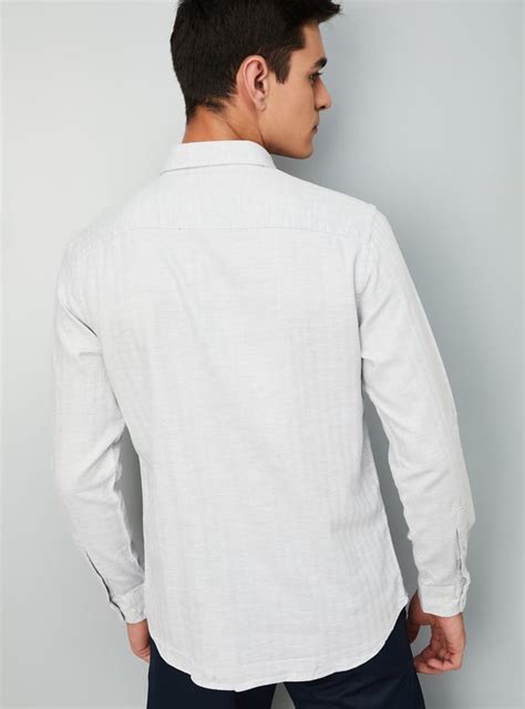 Buy Men Slim Fit Woven Casual Shirt Online at just Rs. 1049.0 ...