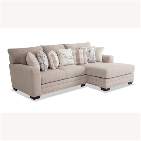 Bob's Discount Furniture Sectional Sofa Chaise - AptDeco