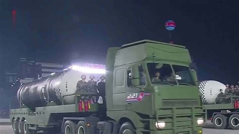 韩军：朝鲜向东部海域发射3枚弹道导弹_凤凰网视频_凤凰网
