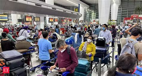 delhi: Delhi Airport issues fog alert for passengers amid low ...