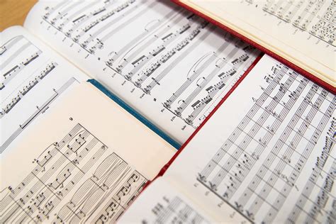 Library Music Selection 的图像结果