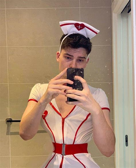 Why is will so hot 👅🤤 : r/WillNE
