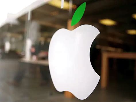 iPhone: After getting you addicted to the iPhone Apple offers software ...