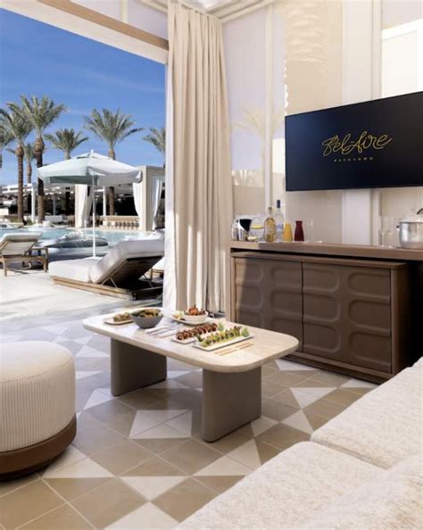 Las Vegas Hotels, Shows, Things to Do, Restaurants, Guides & Maps