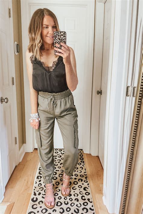 How to Style Cargo Joggers for Women - Wishes & Reality | Stylish work ...