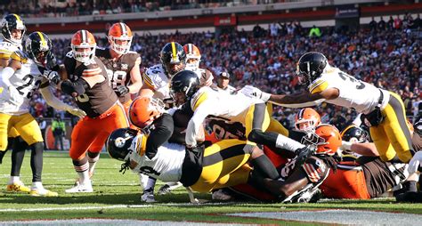 Cleveland Browns defense vs. Pittsburgh Steelers, November 19, 2023 ...