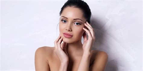 Remplissage du Nez - Prof. Dr. Ozan Seymen Sezen