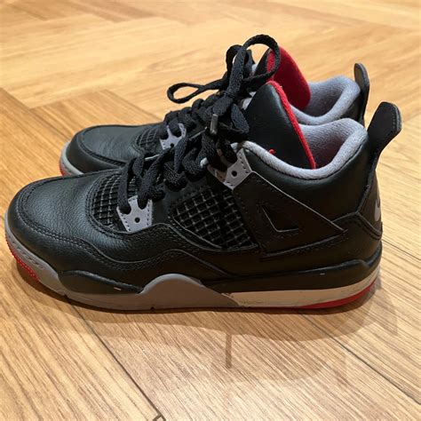 Svarta Nike Air Jordan 4 Black/Red