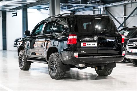 Toyota-Q :: Toyota Land Cruiser 200 LC200 GX-R Petrol High AT