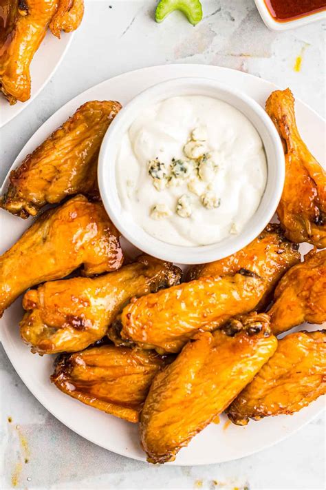 Air Fryer Chicken Wings (Easy Buffalo Sauce) - Easy Chicken Recipes