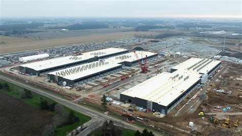 Amazon data centers springing up rapidly west of South Bend