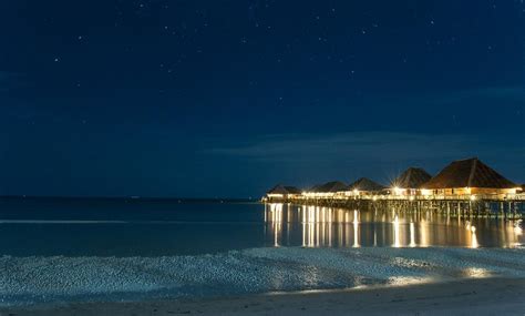 TELUNAS BEACH RESORT (Indonesia/Sugi Island, Riau Islands) - Resort ...