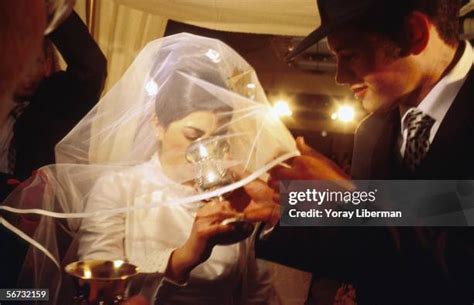 Jewish Bride and Groom 的图像结果