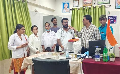 स्लीमनाबाद प्राथमिक स्वास्थ्य केंद्र ने कायाकल्प मे जिले मे पाया पहला ...