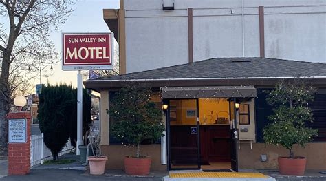 SUN VALLEY INN (Pleasant Hill) - Hotel Reviews, Photos, Rate Comparison ...