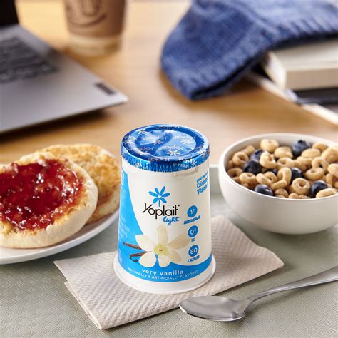 Yoplait® Light Gluten Free Yogurt Single Serve Cup Very Vanilla 6 oz