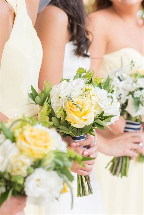Yellow, White and Green Bridesmaid Bouquets | Yellow wedding bouquet ...
