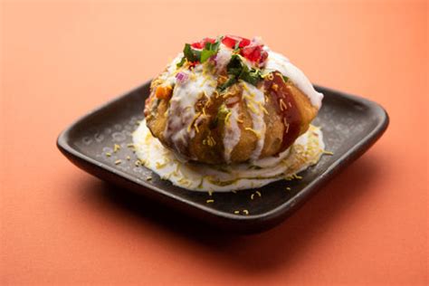 Dahi Kachori - Know Your Calories