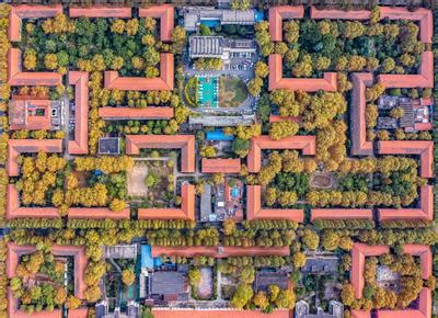 武汉：红钢城的“红房子”秋色如画-人民图片网