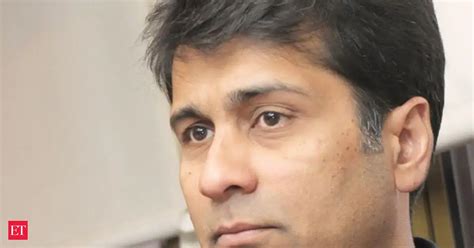 Bajaj Auto races to top in entry, premium segments in 2015 - The ...