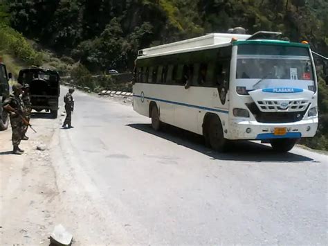 47 vehicles from Bhagwati Nagar base camp - 2,400 additional BSF troops ...