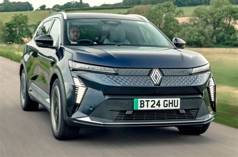 Renault Scenic Review 2025, Price & Specs | What Car?