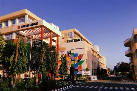 Chitkara University Patiala Campus: Photos, Virtual Tour