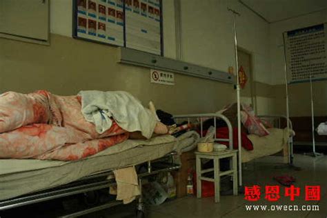 住在急诊过道的一家人(捐助已停止）_求助纪实_感恩中国
