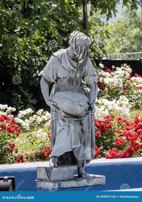 Statue Inside Of Osaka Museum Of History Or Osaka Rekishi Hakubutsukan ...