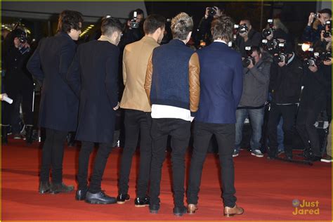 One Direction Red Carpet 的图像结果
