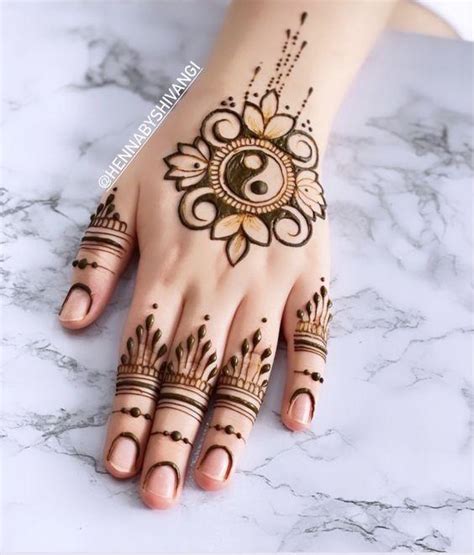 35 Beautiful Bridal, Simple, and Flower Mandala Mehndi Ideas
