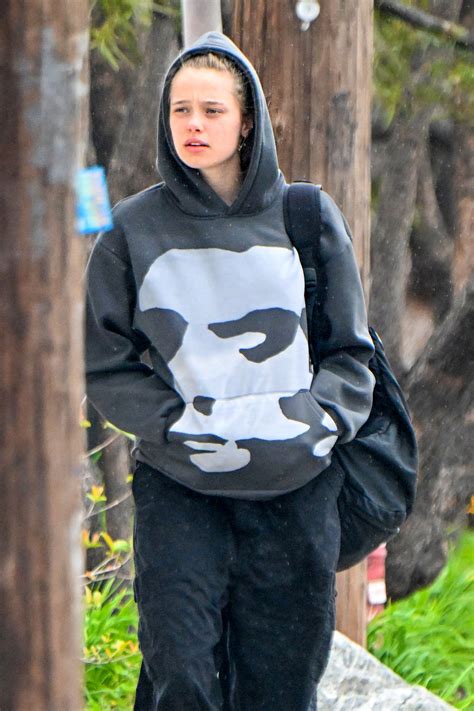 Shiloh Jolie-Pitt Steps Out in NY with New Mouth Piercing, Sparks ...