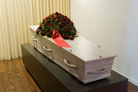 棺材 白色天主教棺材 橄榄棺 外贸出口棺材 实木寿材 欧式棺材-阿里巴巴
