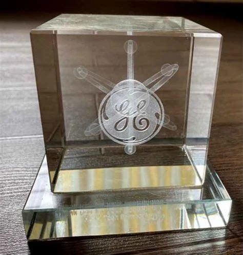 Crystal Paper Weights - Crystal Paper Weight Manufacturer from Mumbai
