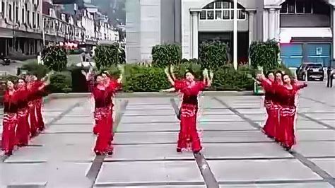 火火的姑娘广场舞队形版 《火火的姑娘》歌词歌曲下载_腾讯视频