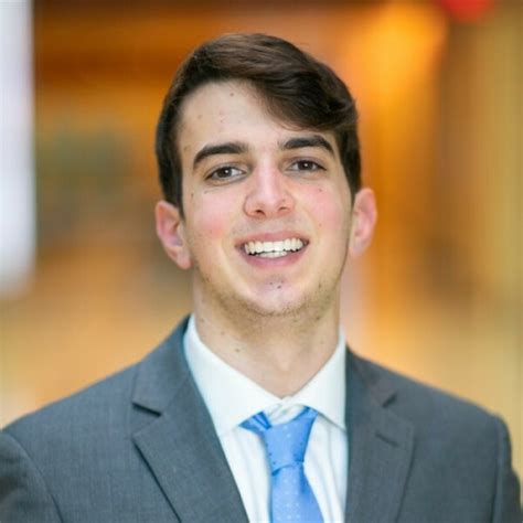 Bernardo - Computer programming teacher - ₹4696/h