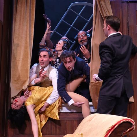 The Ultimate Guide to Ashland, OR - Hiking, Dining, & Beyond