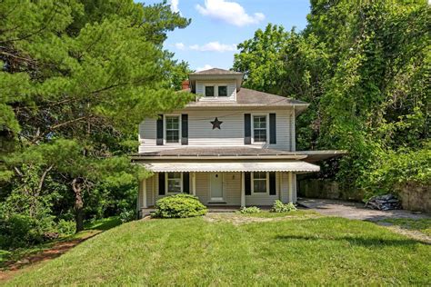 818 2nd St, Radford, VA 24141 | Homes.com