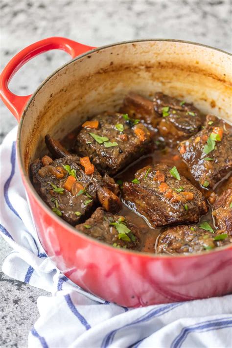 DUTCH OVEN HONEY BOURBON SHORT RIBS