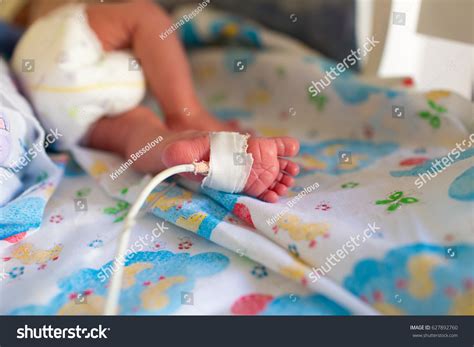 255 Neonatal Pulse Oximeter Images, Stock Photos & Vectors | Shutterstock