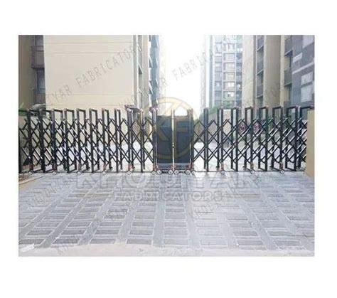 Stainless Steel Retractable Gate Manufacturer, Exporter from Mumbai