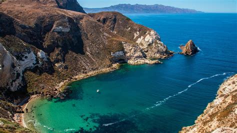 Hiking & Camping Channel Islands National Park (Santa Cruz) - HikingGuy.com