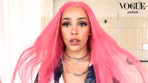 Watch ドージャ・キャットが、こだわりのスキンケアとEガールメイクを披露。| Beauty Secrets | Vogue Japan