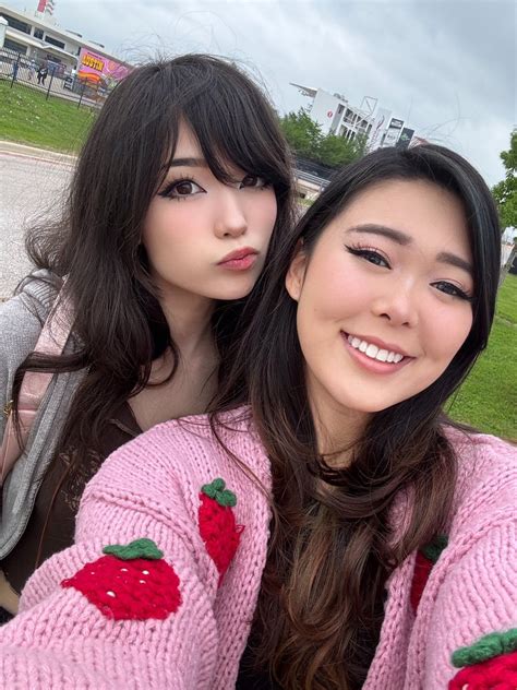Emiru and ExtraEmily : r/OfflinetvGirls