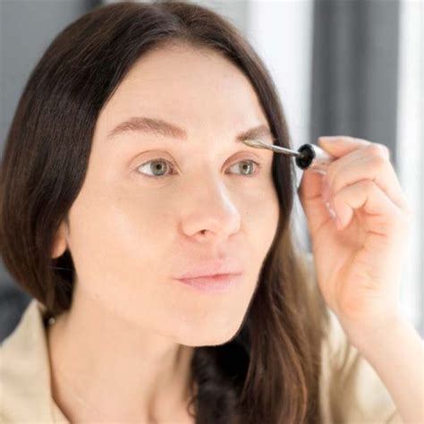 Eyebrow Lamination - How To Recreate Brow Lamination at Home