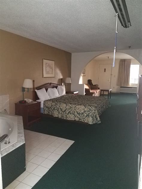 COUNTRY HEARTH INN & SUITES DAWSON - Prices & Hotel Reviews (GA)